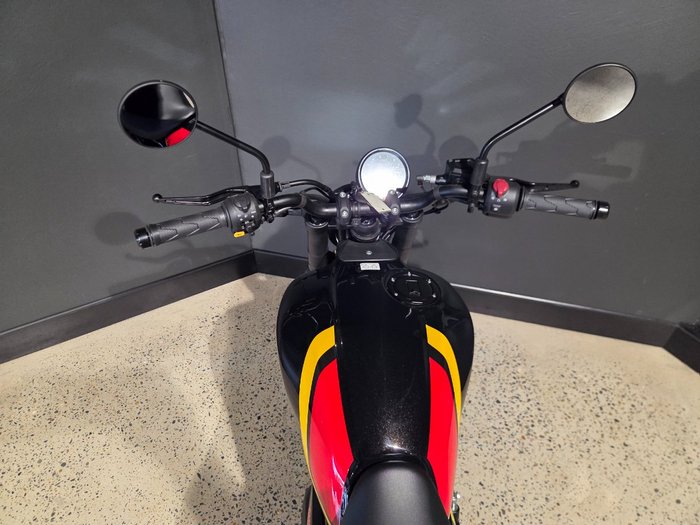 2025 Royal Enfield GUERILLA 450 BLACK