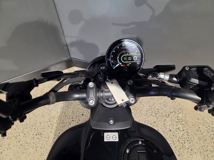 2025 Royal Enfield GUERILLA 450 BLACK