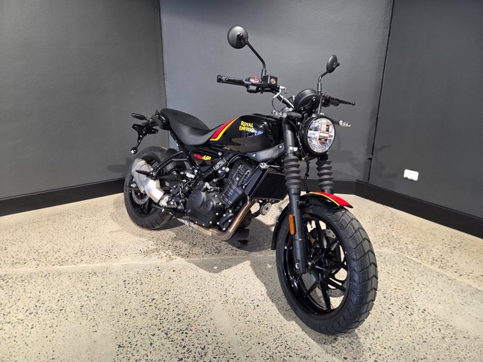 2025 Royal Enfield GUERILLA 450 BLACK