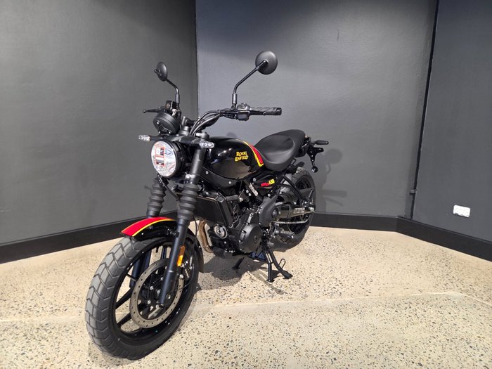 2025 Royal Enfield GUERILLA 450 BLACK