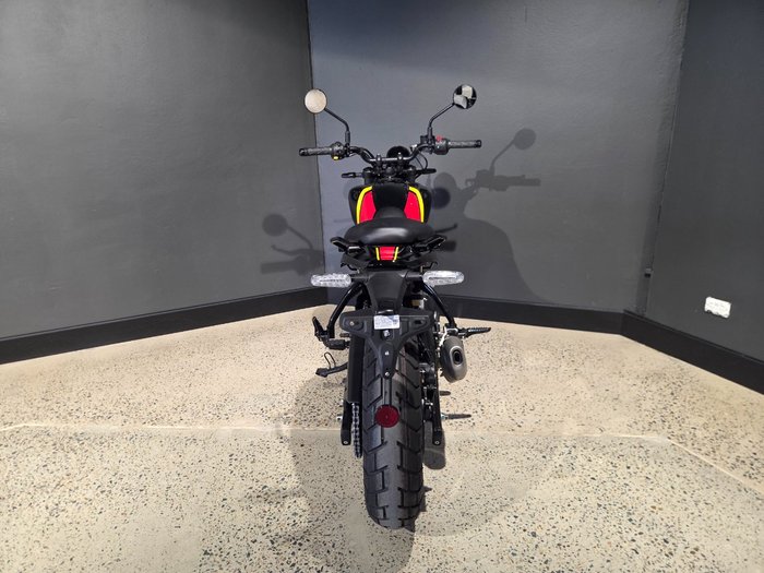 2025 Royal Enfield GUERILLA 450 BLACK