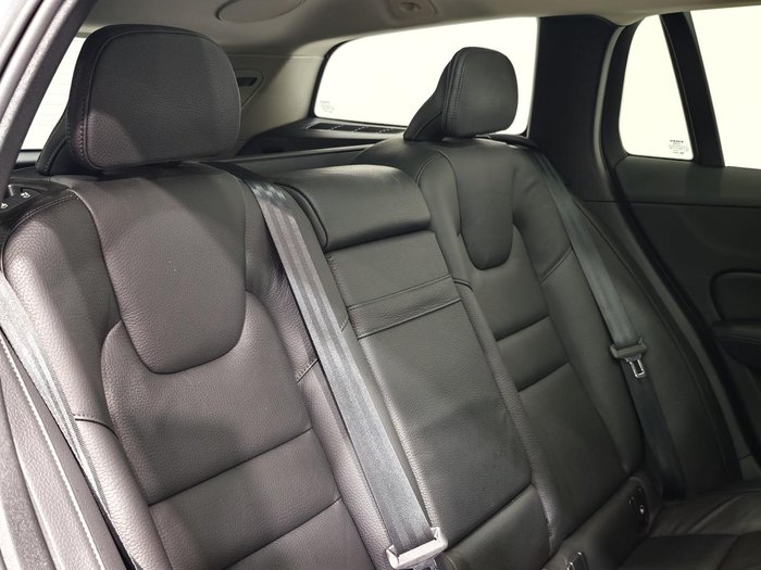 2020 Volvo V60 T5 Inscription