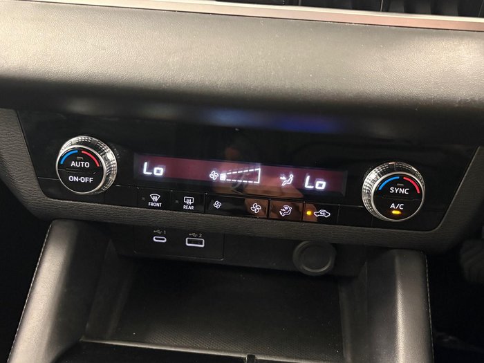 2021 Mitsubishi Outlander ES ZM MY22 AWD White