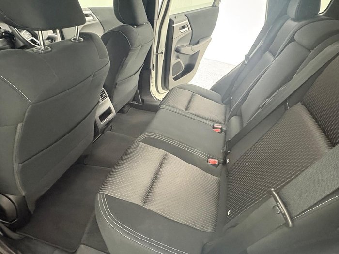2021 Mitsubishi Outlander ES ZM MY22 AWD White