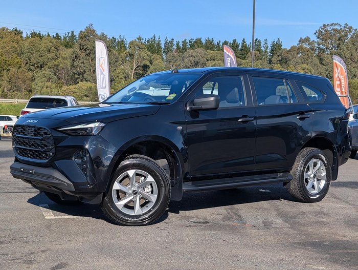 2026 Isuzu MU-X