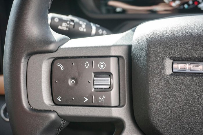 2025 Land Rover Defender 110 D350 X-Dynamic HSE
