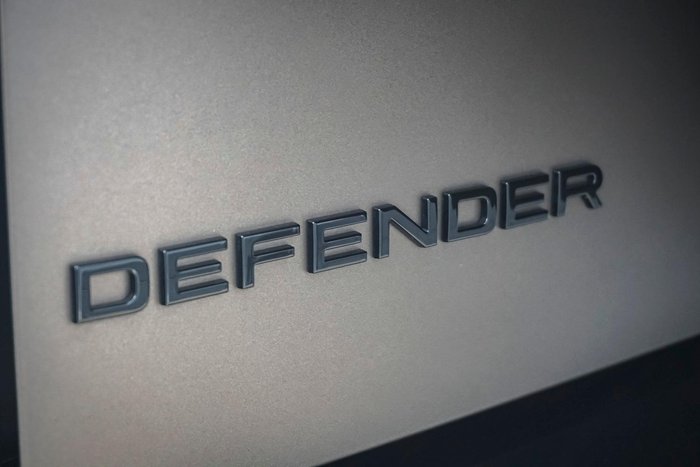 2025 Land Rover Defender 110 D350 X-Dynamic HSE