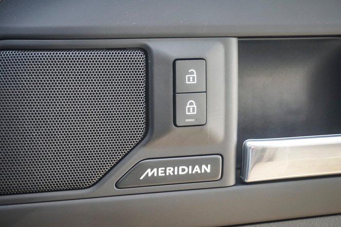 2025 Land Rover Defender 110 D350 X-Dynamic HSE