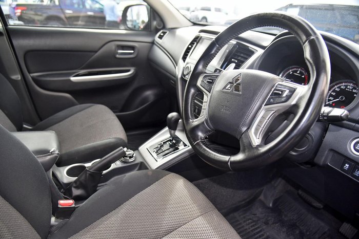 2022 Mitsubishi Triton GLS