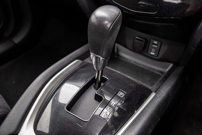 2015 Nissan X-TRAIL ST