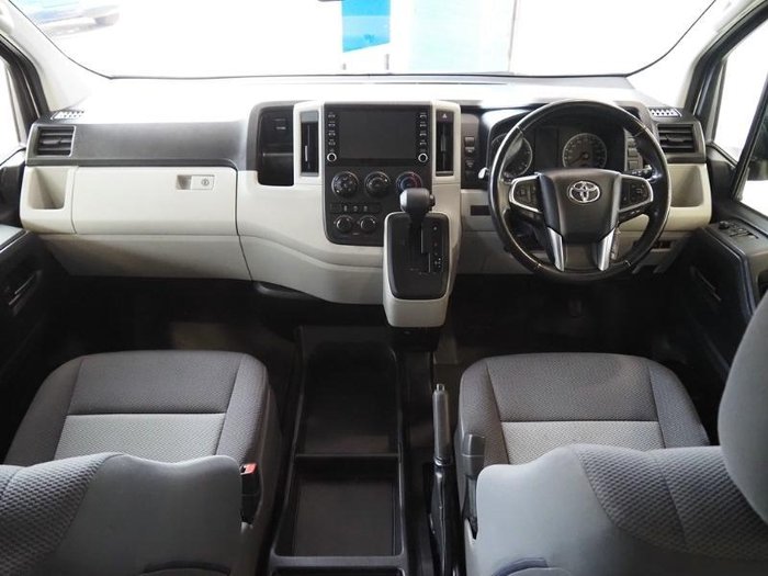 2021 Toyota Hiace Commuter