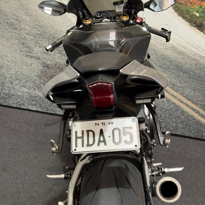 2016 Yamaha YZF-R1 M Silver