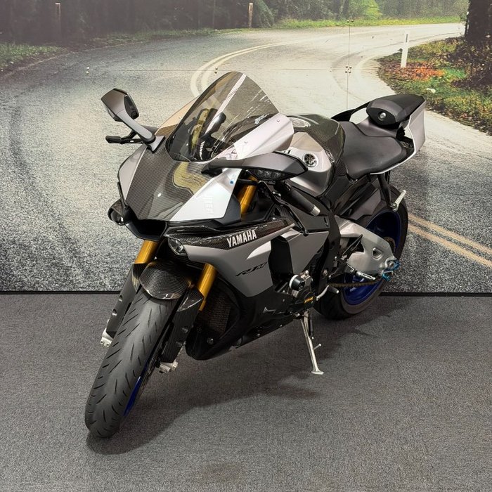 2016 Yamaha YZF-R1 M Silver