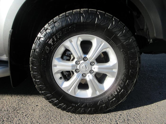 2017 Nissan Navara ST