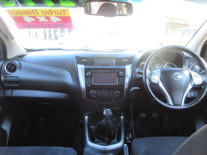 2017 Nissan Navara ST