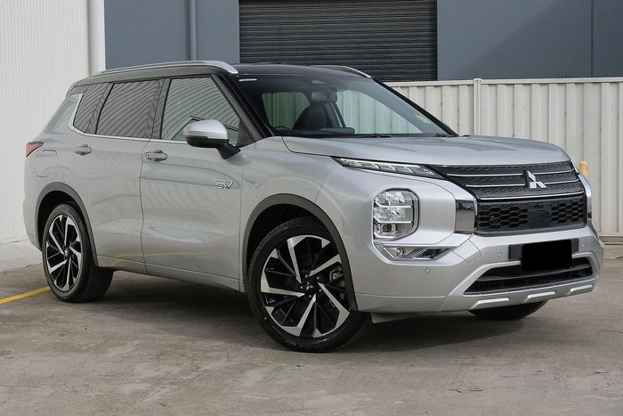 2025 Mitsubishi Outlander PHEV Exceed Tourer