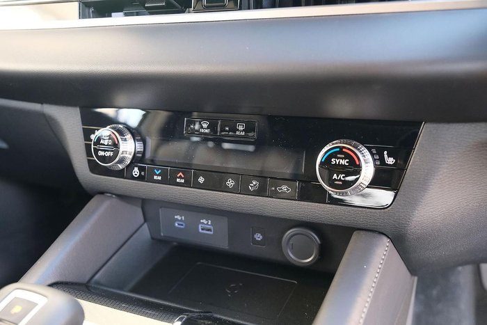 2025 Mitsubishi Outlander PHEV GSR