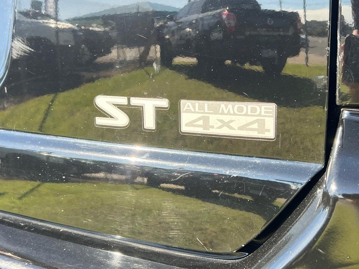 2005 Nissan X-TRAIL ST T30 II 4X4 On Demand Black Obsidian