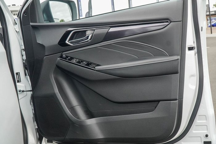 2023 Isuzu MU-X LS-T
