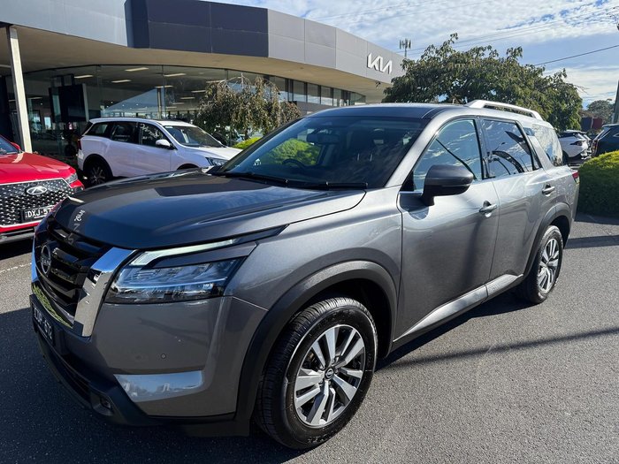 2023 Nissan Pathfinder Ti