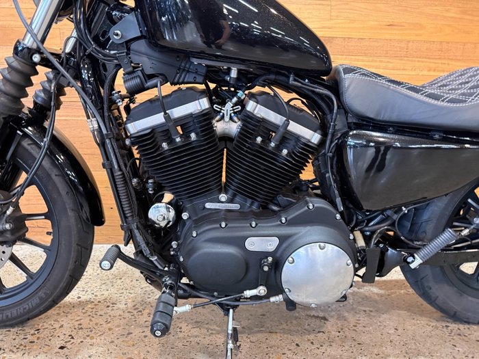 2015 HARLEY-DAVIDSON XL883 IRON 883