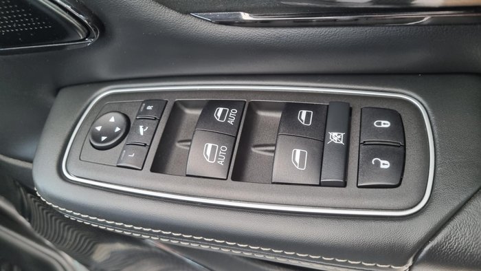 2022 RAM 1500 Limited RamBox