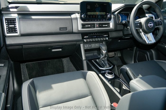 2026 Nissan Navara ST-X