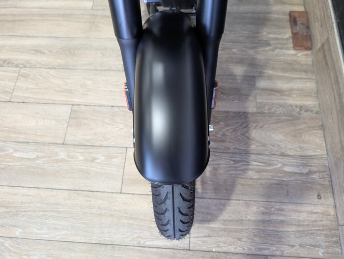 2025 ROYAL ENFIELD (SEE ALSO ENFIEL CLASSIC 350 DARK Black
