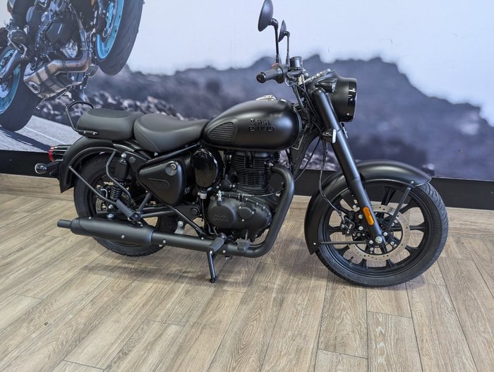 2025 ROYAL ENFIELD (SEE ALSO ENFIEL CLASSIC 350 DARK Black