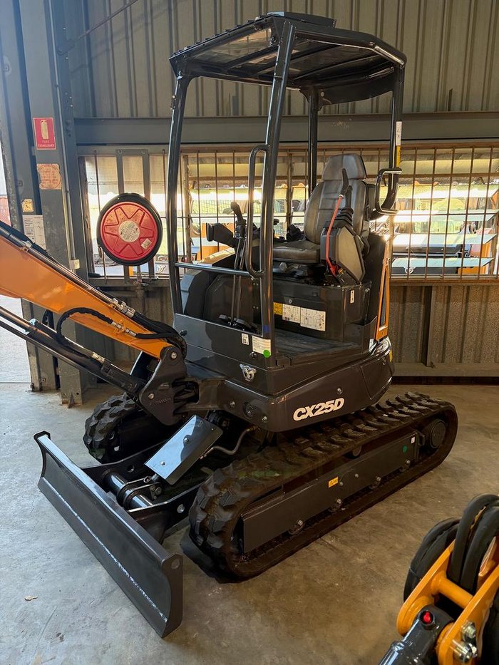 2025 CASE Cx25d