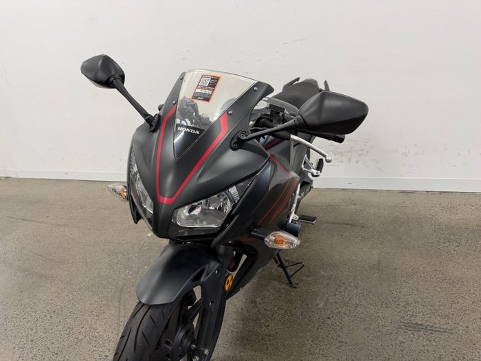 2018 Honda CBR300R Black