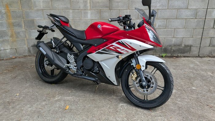 2016 Yamaha YZF-R15 SP V2
