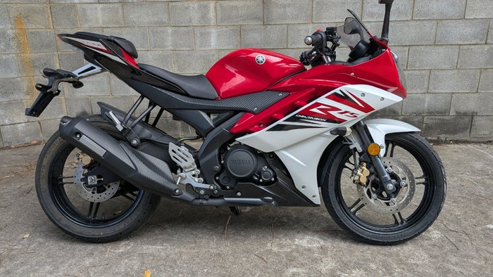 2016 Yamaha YZF-R15 SP V2