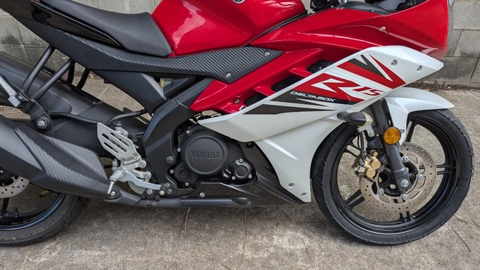 2016 Yamaha YZF-R15 SP V2