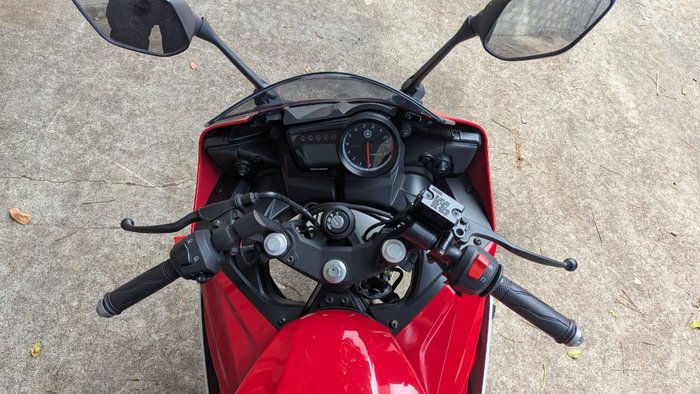 2016 Yamaha YZF-R15 SP V2