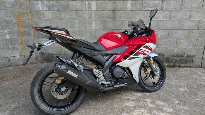 2016 Yamaha YZF-R15 SP V2