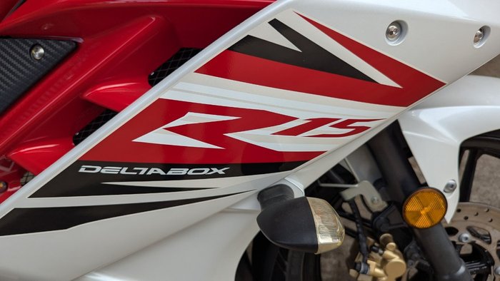 2016 Yamaha YZF-R15 SP V2