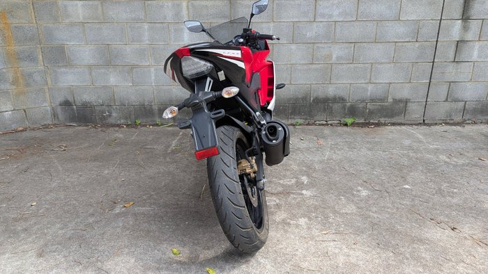 2016 Yamaha YZF-R15 SP V2