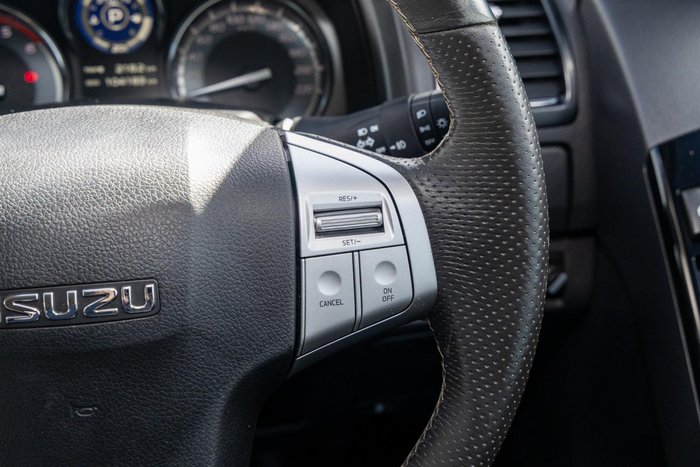 2017 Isuzu MU-X LS-T