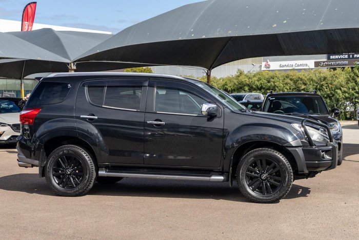 2017 Isuzu MU-X LS-T