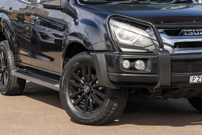 2017 Isuzu MU-X LS-T