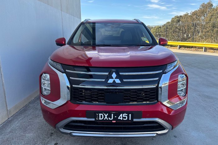 2025 Mitsubishi Outlander Exceed