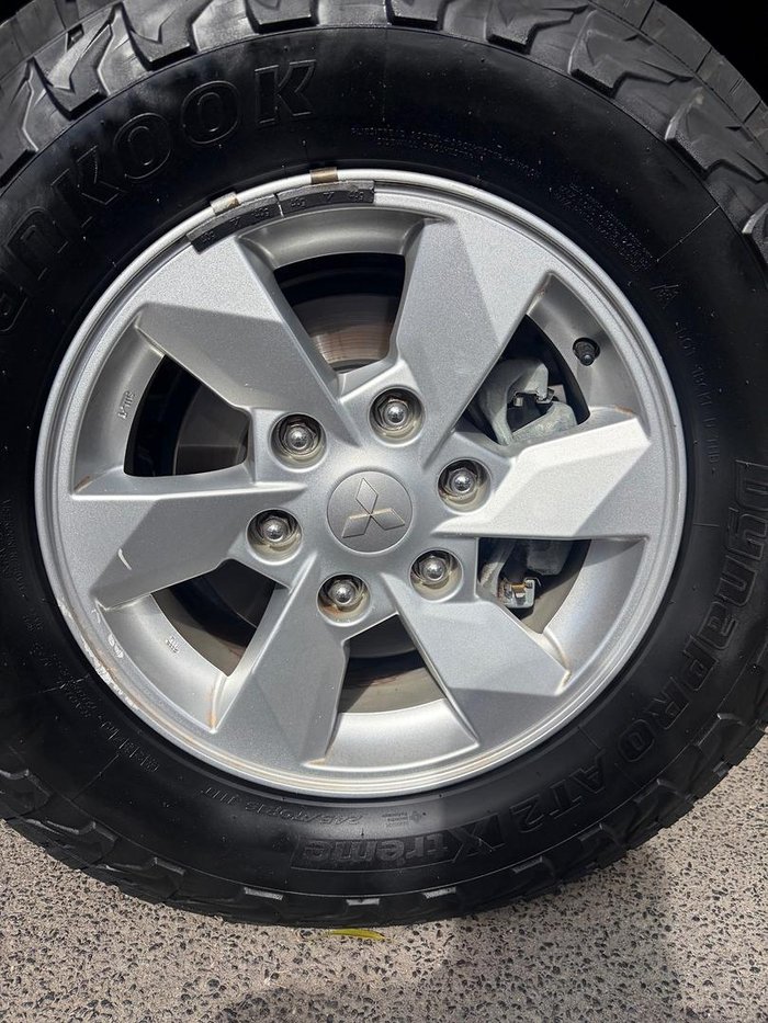 2014 Mitsubishi Triton GLX MN MY15 4X4 Dual Range Black