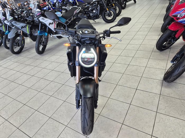 2025 Honda CB650R E-Clutch CB Black