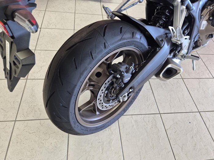 2025 Honda CB650R E-Clutch CB Black