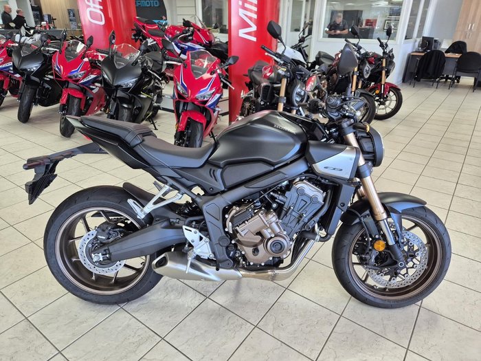 2025 Honda CB650R E-Clutch CB Black