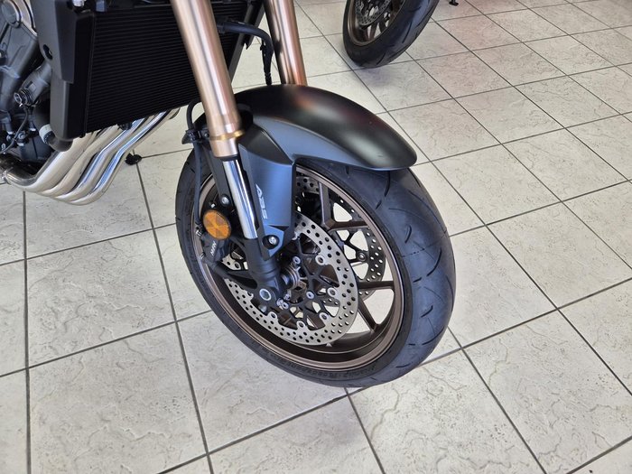 2025 Honda CB650R E-Clutch CB Black