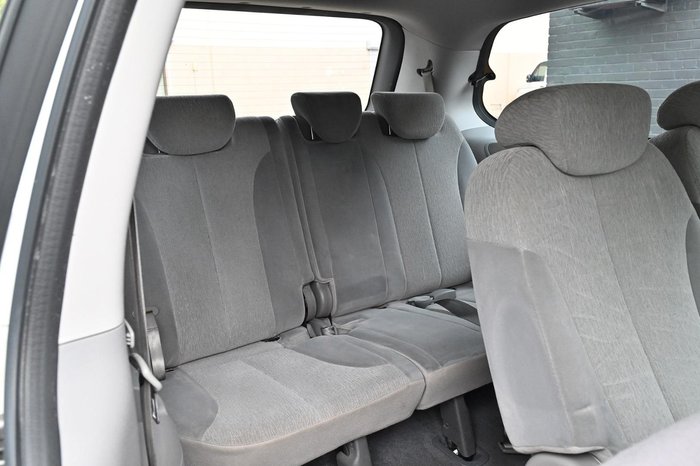 2012 Kia Grand Carnival Si VQ MY12 Clear White