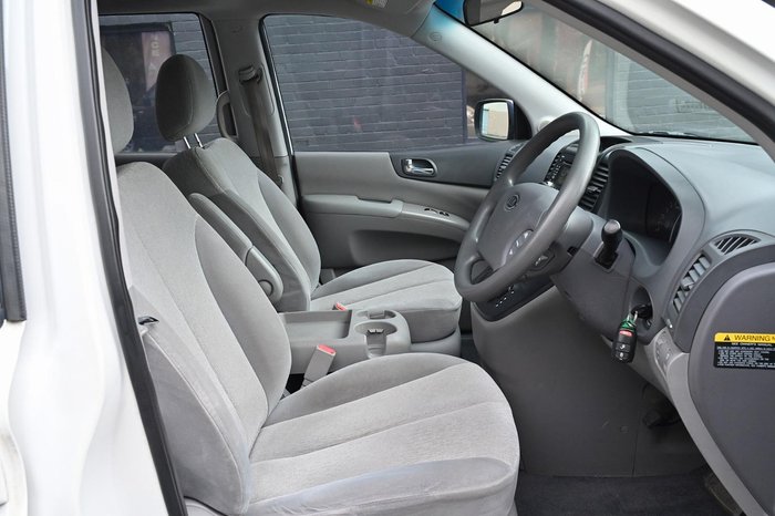 2012 Kia Grand Carnival Si