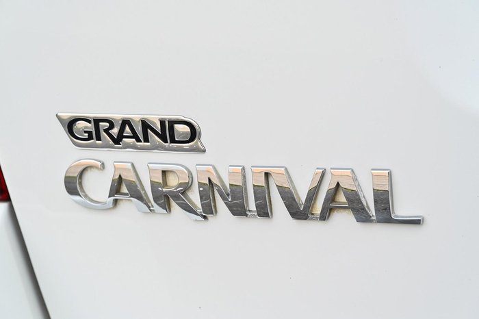 2012 Kia Grand Carnival Si VQ MY12 Clear White